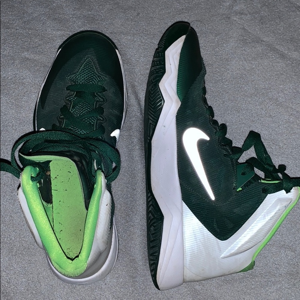 Nike boys basketball shoes